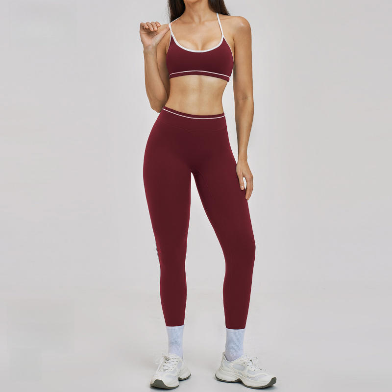 Новый спортивный комплект Nude – обзор и цена Outdoor Sport Outfit