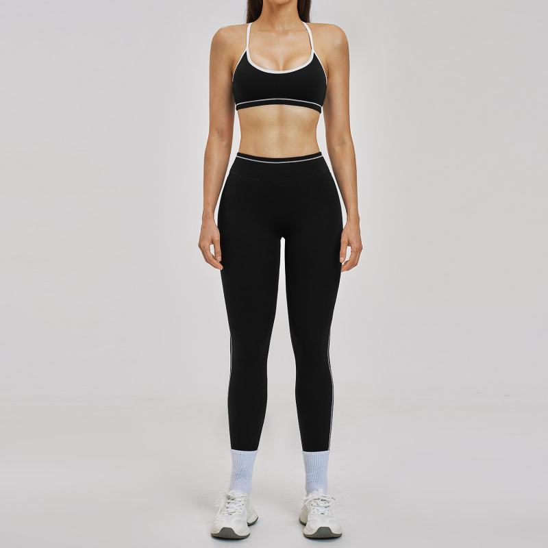 Новый спортивный комплект Nude – обзор и цена Outdoor Sport Outfit